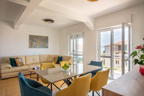 Open space living and dining area