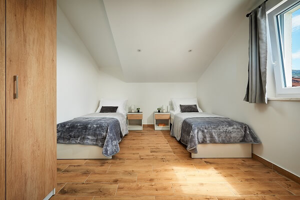 Sleeping room 1