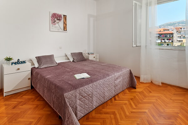 Sleeping room 2